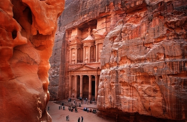 A Vivotek megvéd a világ csodái közül egyet – Petra ősi városát